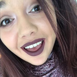 Meet your Posher, Karissa